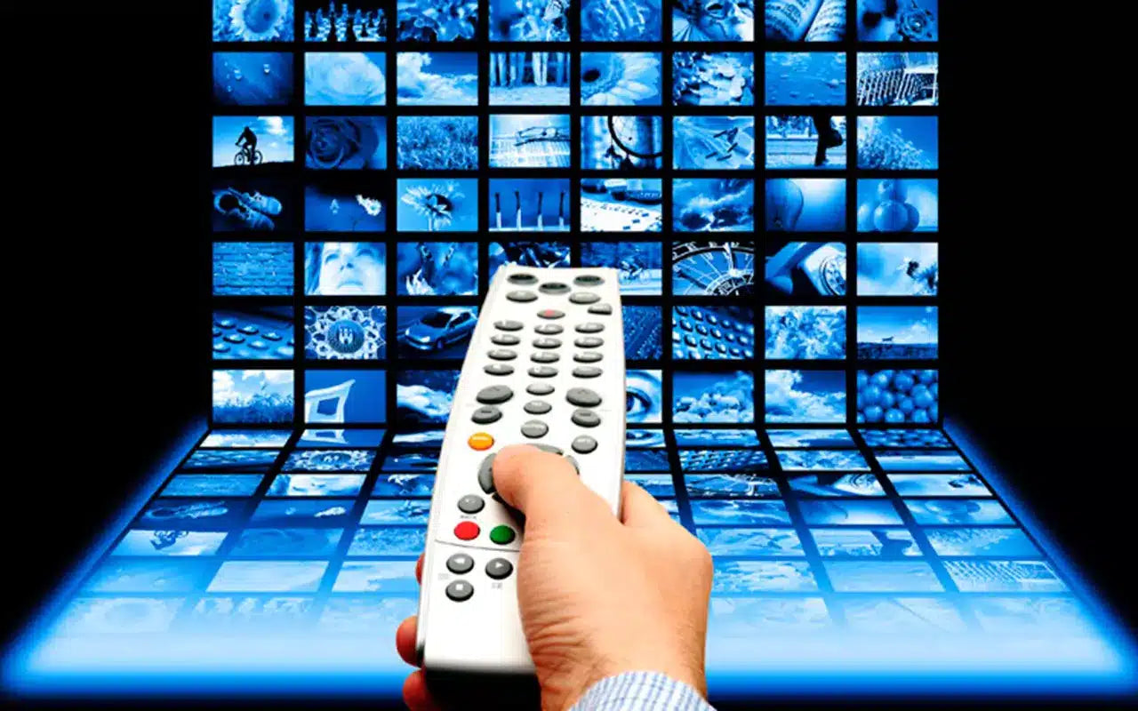 Rischi IPTV. Stretta al pezzotto, i rischi di un servizio pirata Rischi IPTV. Stretta al pezzotto, i rischi di un servizio pirata